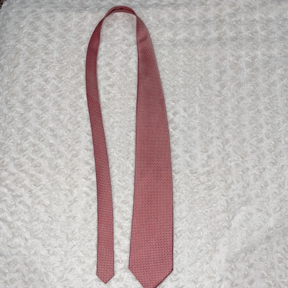 ZILLIONI COLLECTION HOLIDAY SILK TIE. Hand make 100% silk. Excellent Condition. - Picture 7 of 7
